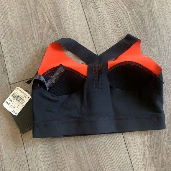 Reebok pure movement woman’s sport bra size XS/S - Picture 5 of 5